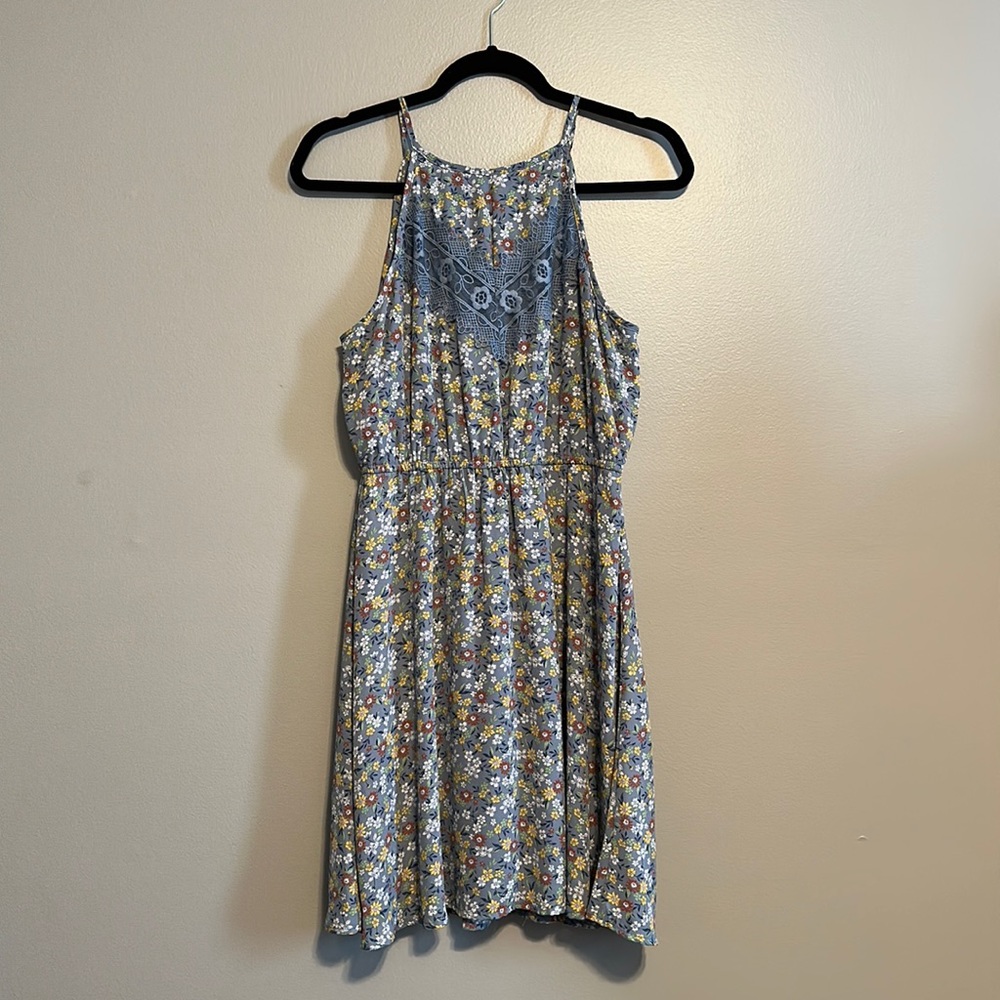 Francesca’s miami size medium blue floral mini dress